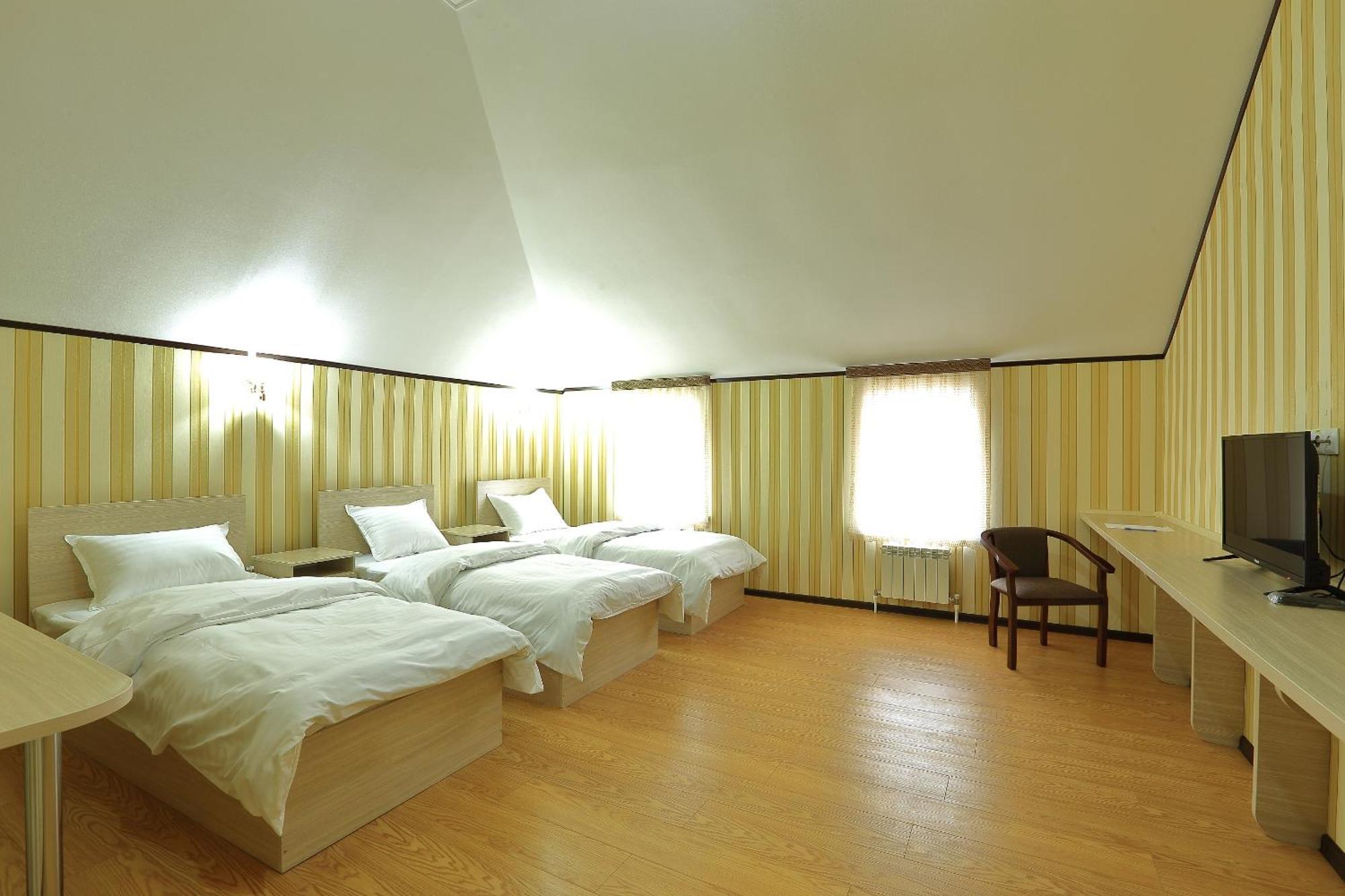 Hotel Seven Seasons タシュケント エクステリア 写真