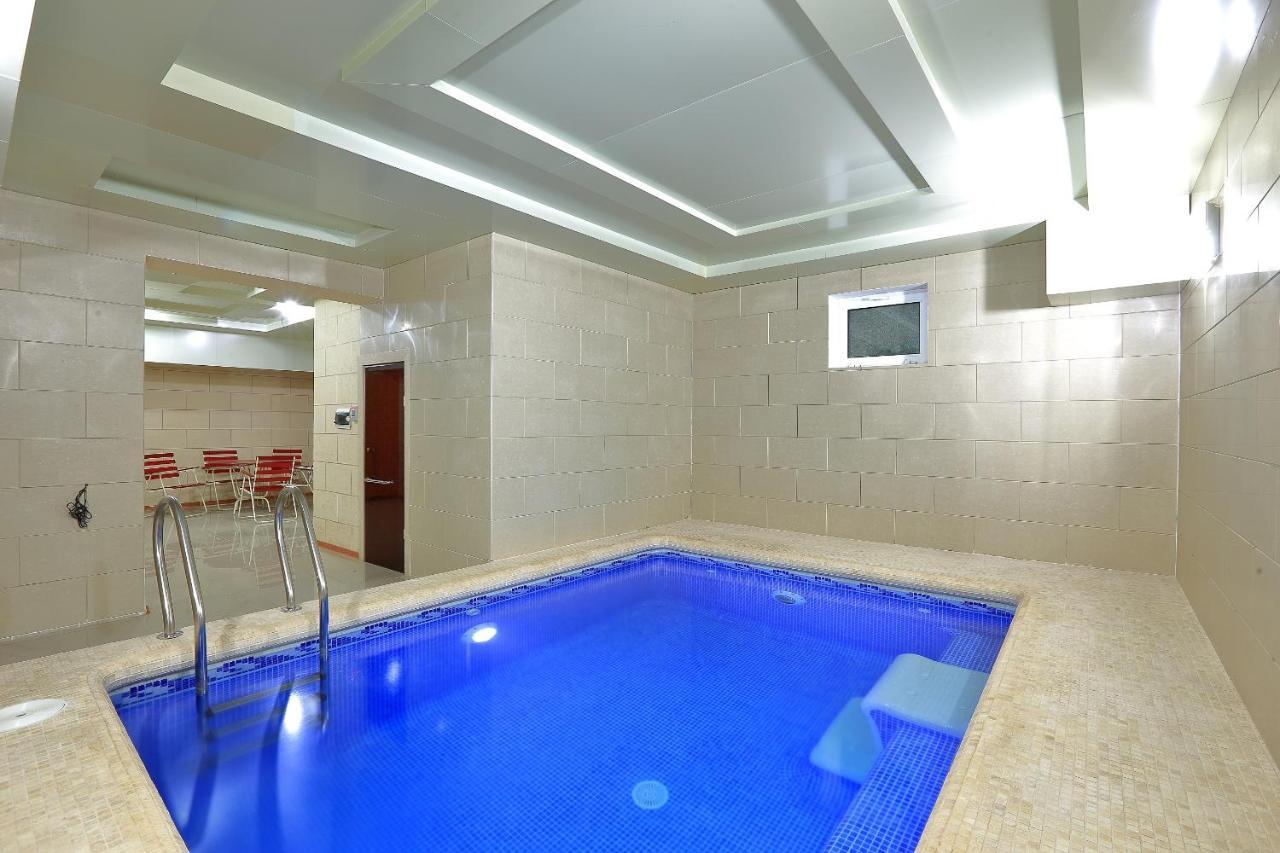Hotel Seven Seasons タシュケント エクステリア 写真